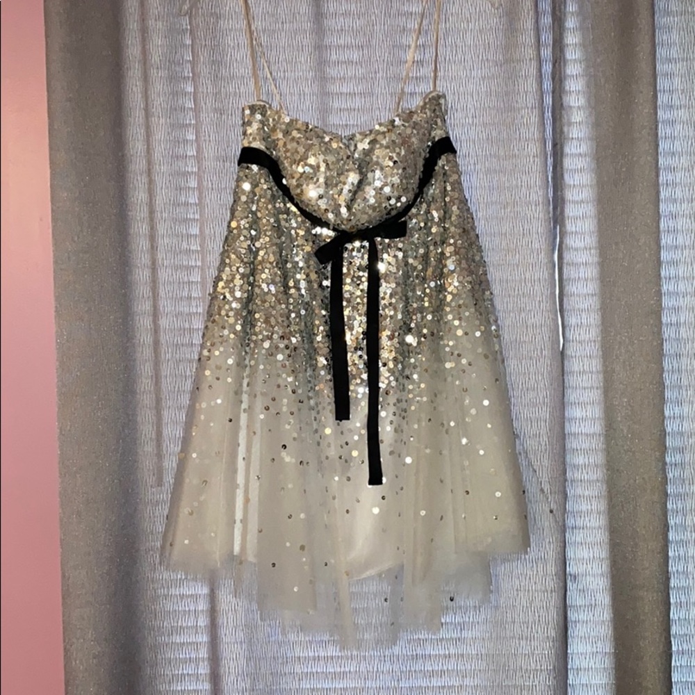 Ombré Sequin Strapless Sweetheart Neck Tulle Dress